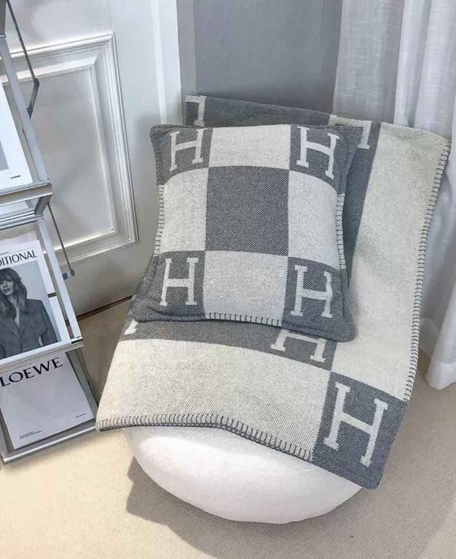HELSINKI PILLOW